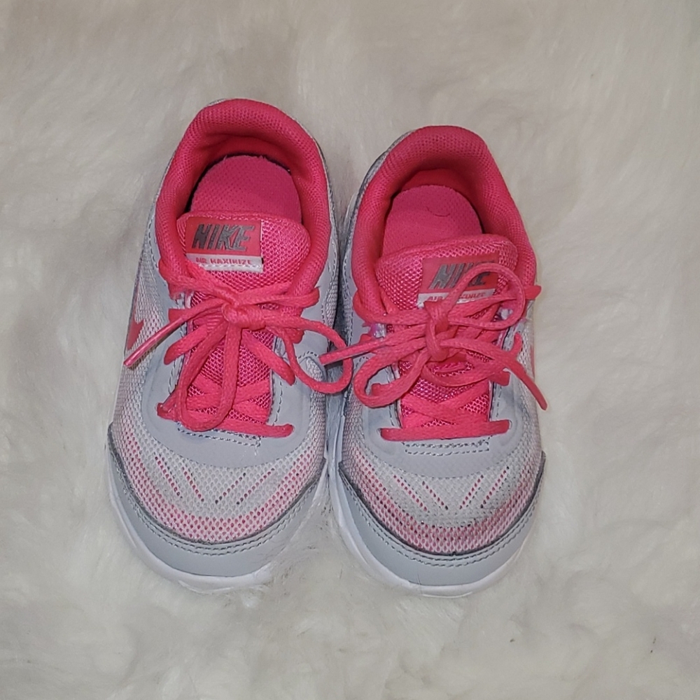 Nike Air Kids Pink, White and Gray Size 6 Sneakers